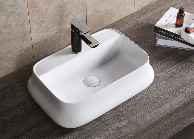 Ceruttispa CR0061 накладная, белая, прямоугольная, с отверстием под смеситель 530х370х135 Cer